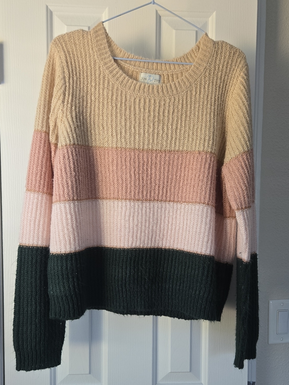 Jun & Ivy Colorblock Crewneck Sweater in Cream, Pink & Dark Green